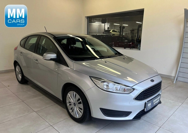 Ford Focus cena 37850 przebieg: 111974, rok produkcji 2017 z Zabrze małe 277